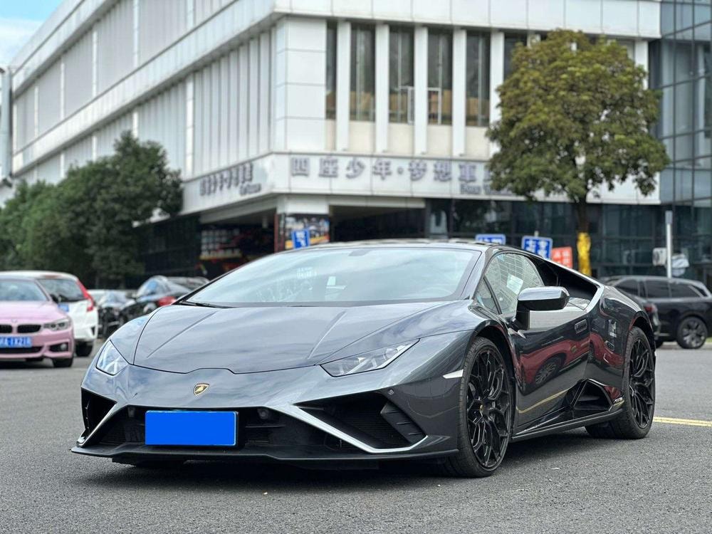 Lamborghini Huracán 2020 — фото автомобиля