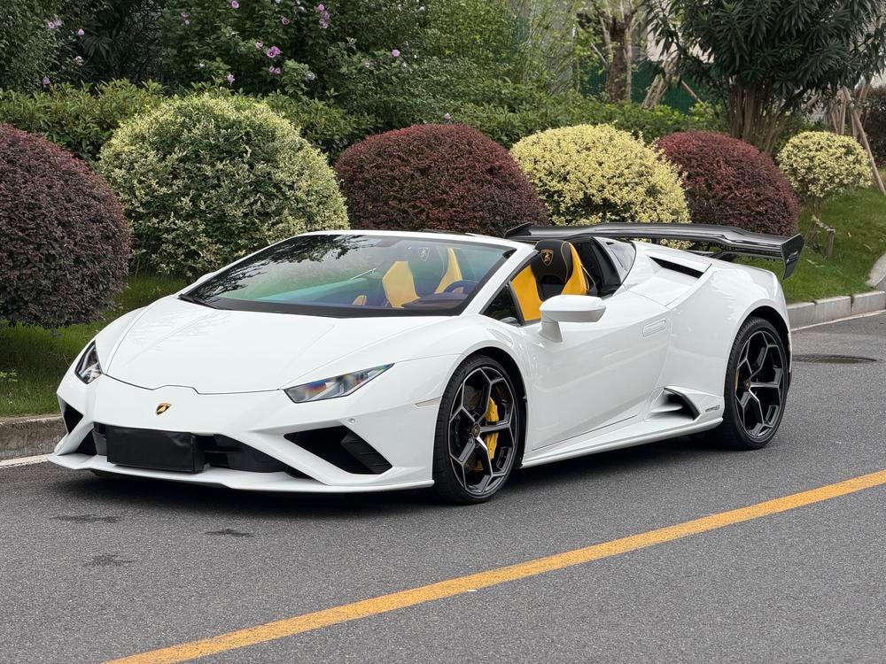 Lamborghini Huracán 2020 — фото автомобиля