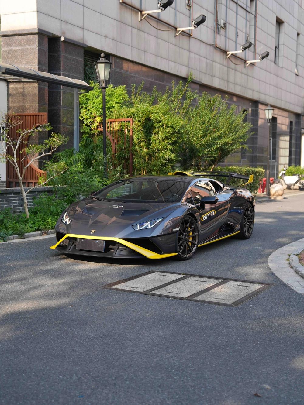 Lamborghini Huracán 2021 — фото автомобиля