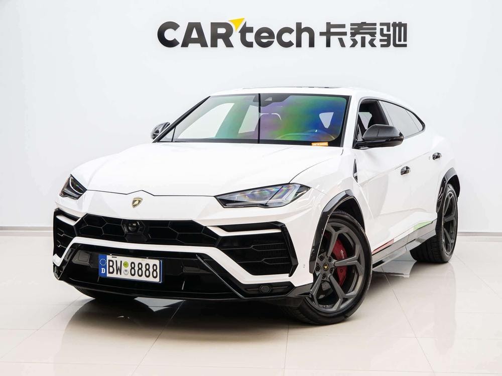 Lamborghini Urus 2018 — фото автомобиля
