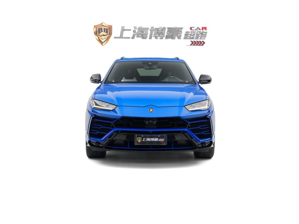Lamborghini Urus 2018 — фото автомобиля 1