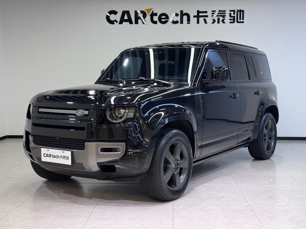 Land Rover Defender 2024 — фото автомобиля