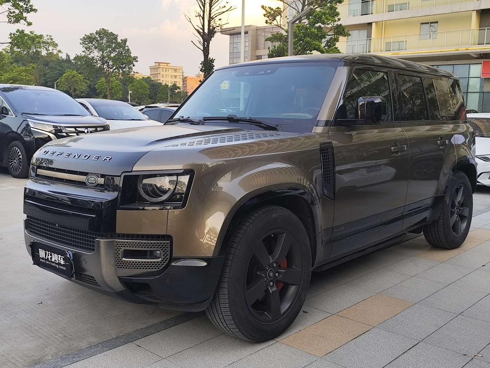 Land Rover Defender 2020 — фото автомобиля