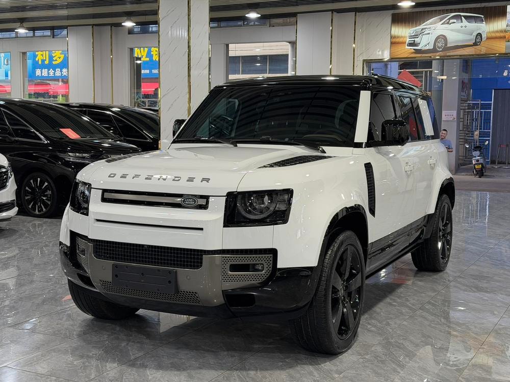 Land Rover Defender 2025 — фото автомобиля