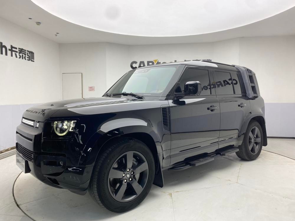 Land Rover Defender 2024 — фото автомобиля