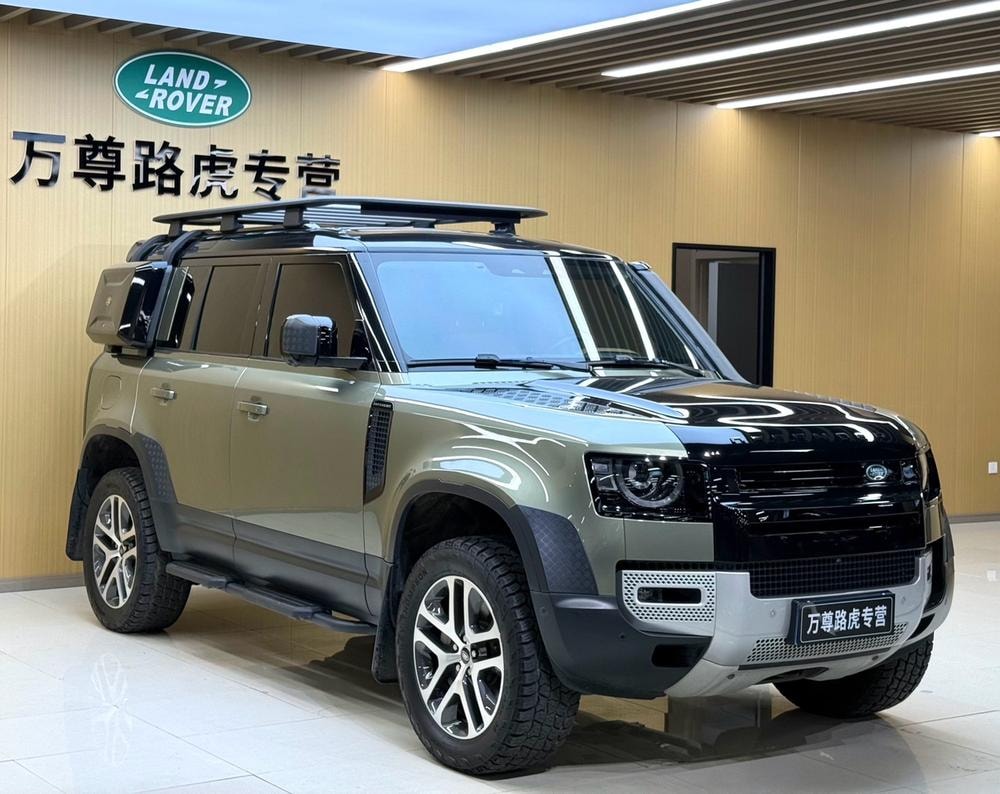 Land Rover Defender 2022 — фото автомобиля