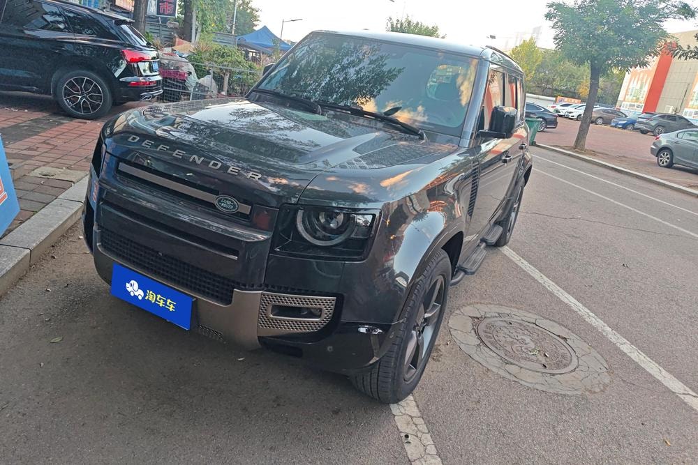 Land Rover Defender 2025 — фото автомобиля 1