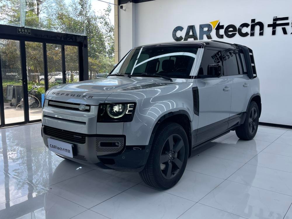 Land Rover Defender 2022 — фото автомобиля 1