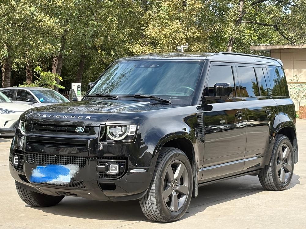 Land Rover Defender 2025 — фото автомобиля