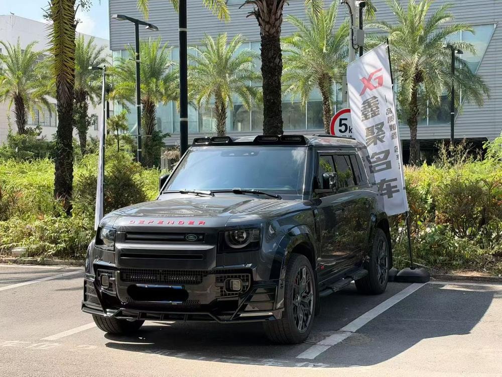 Land Rover Defender 2025 — фото автомобиля 1