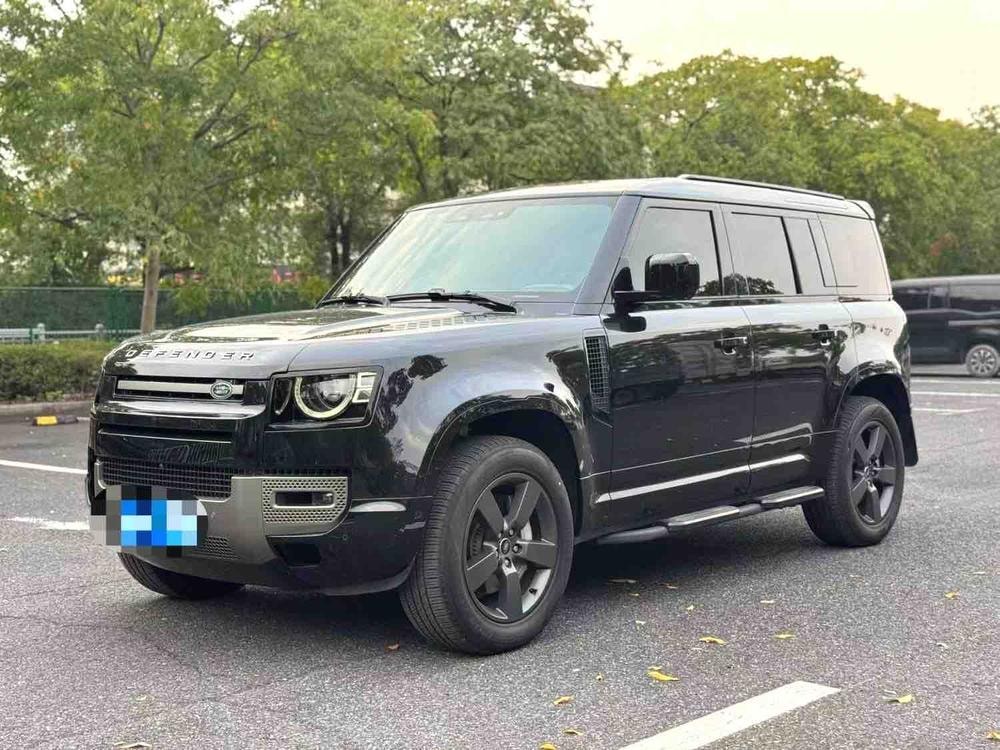 Land Rover Defender 2025 — фото автомобиля