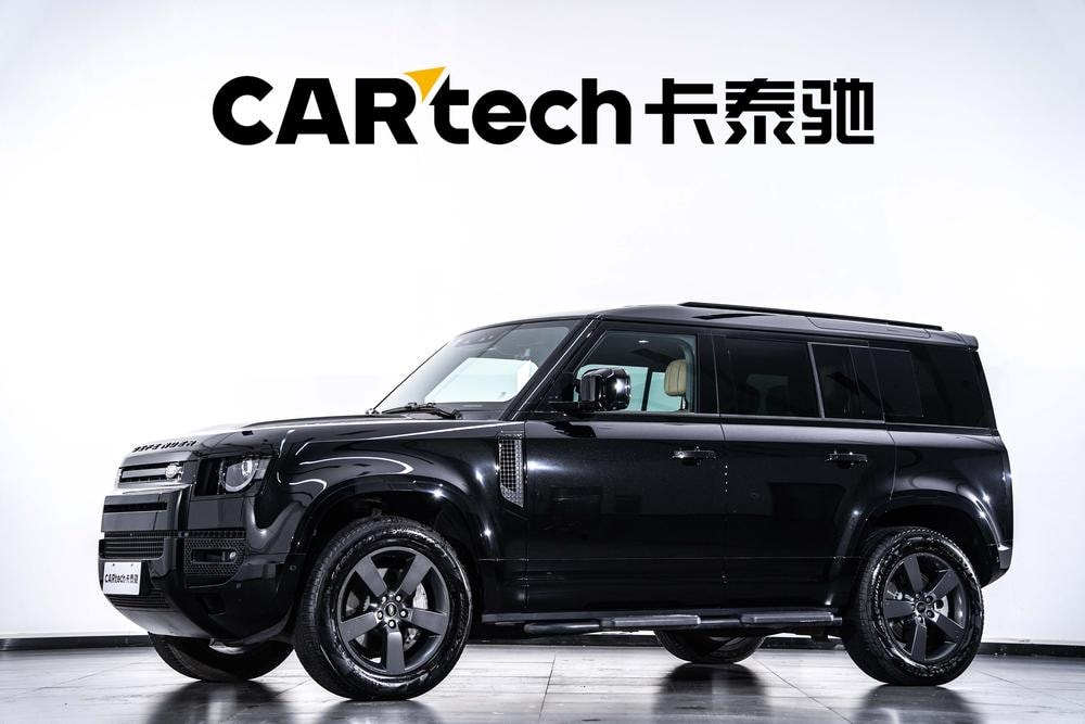Land Rover Defender 2025 — фото автомобиля