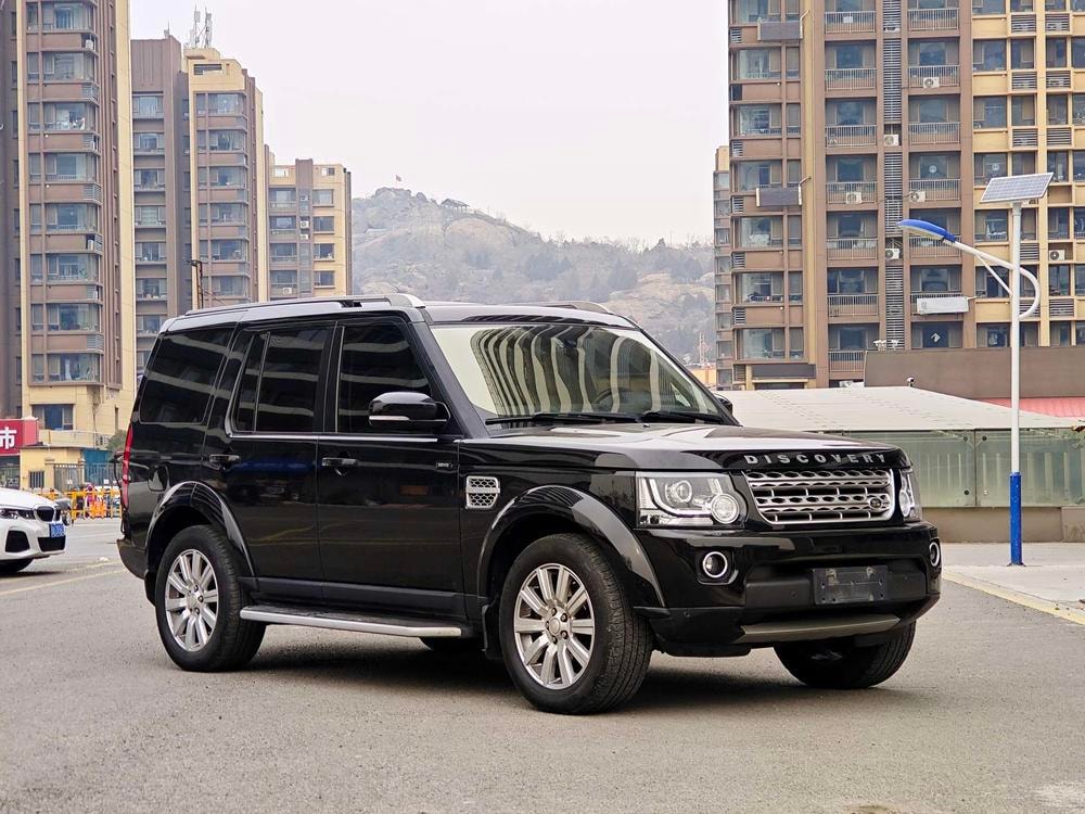 Land Rover Discovery 2014 — фото автомобиля 1