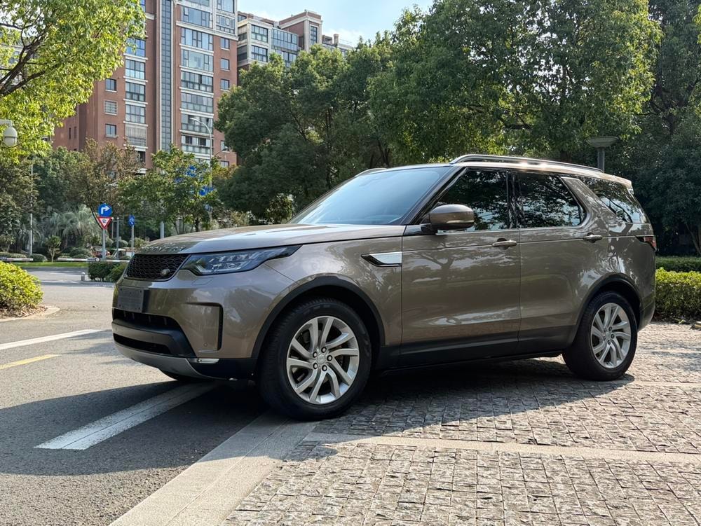 Land Rover Discovery 2017 — фото автомобиля 1