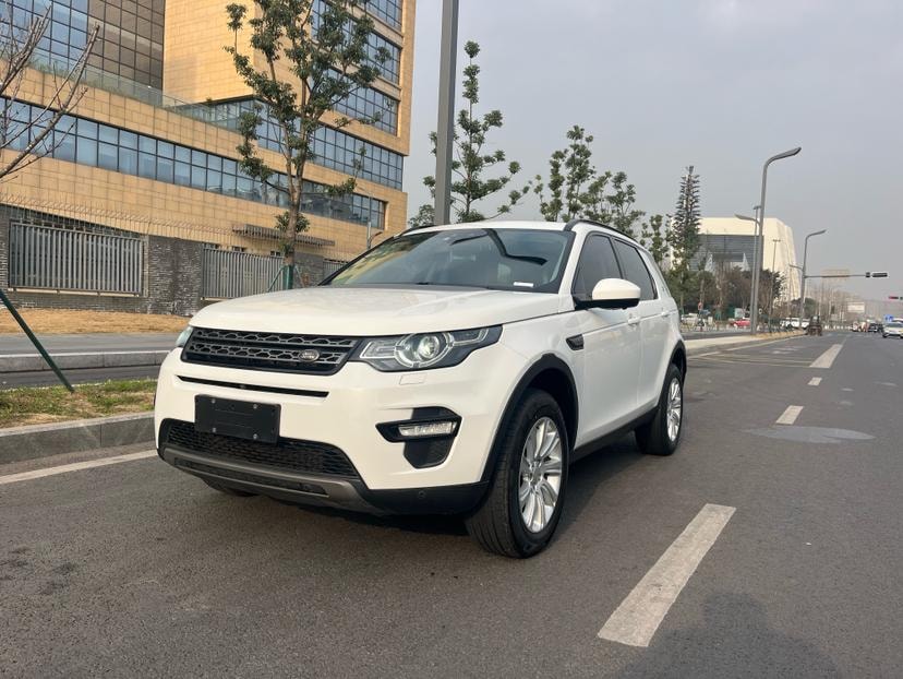 Land Rover Discovery Sport 2016 — фото автомобиля 1