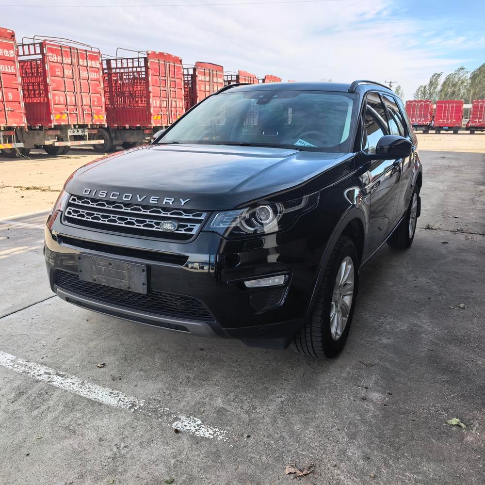 Land Rover Discovery Sport 2017 — фото автомобиля