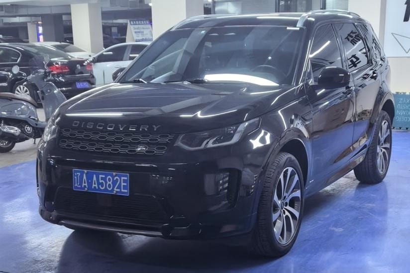 Land Rover Discovery Sport 2022 — фото автомобиля
