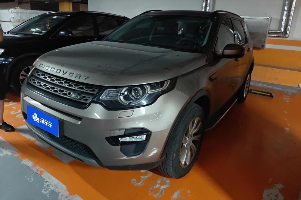 Land Rover Discovery Sport 2016 — фото автомобиля