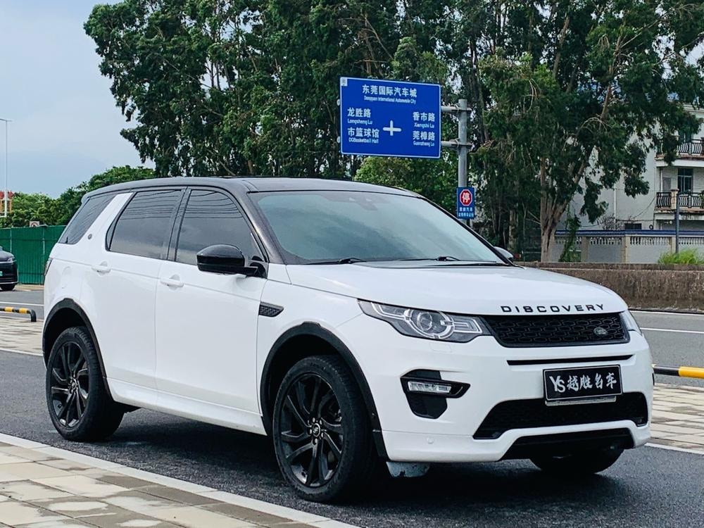 Land Rover Discovery Sport 2019 — фото автомобиля