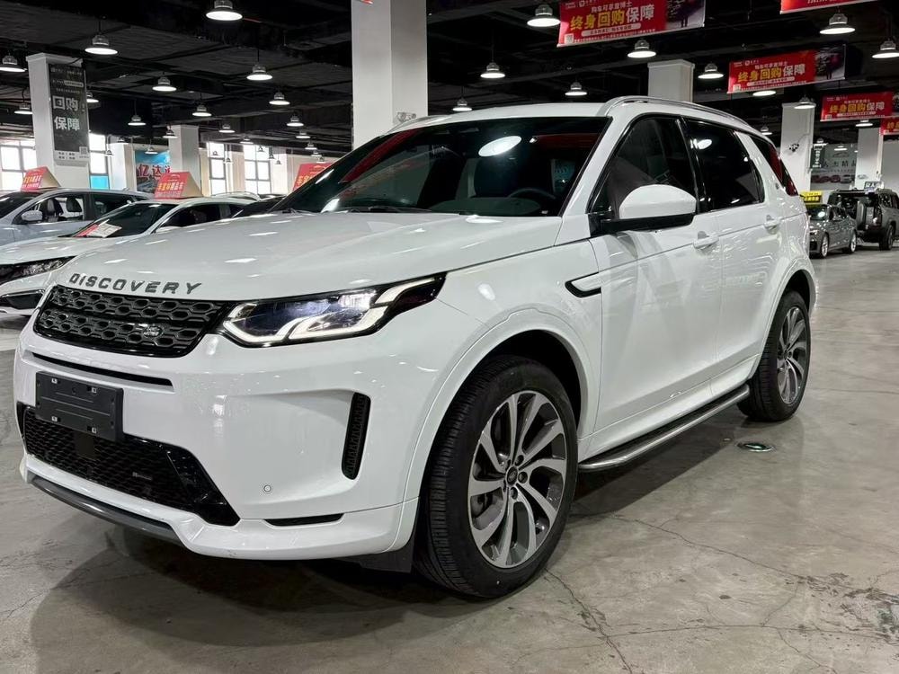 Land Rover Discovery Sport 2022 — фото автомобиля