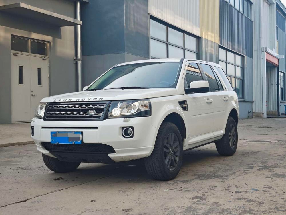 Land Rover Freelander 2 2015 — фото автомобиля