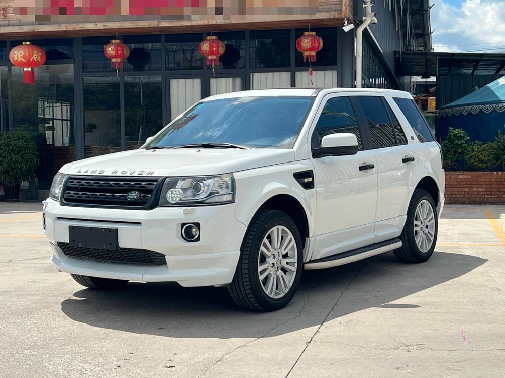 Land Rover Freelander 2 2013 — фото автомобиля 1