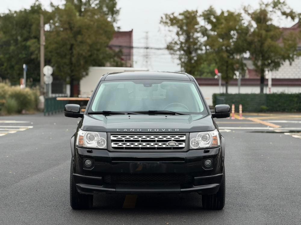 Land Rover Freelander 2 2012 — фото автомобиля