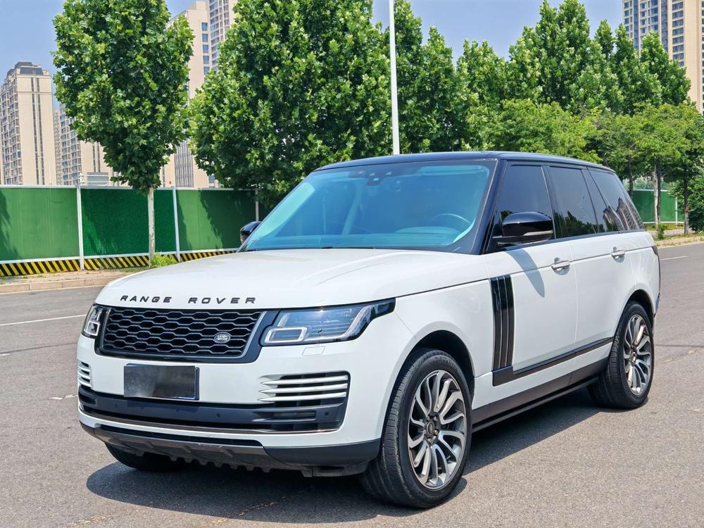Land Rover Range Rover 2021 — фото автомобиля