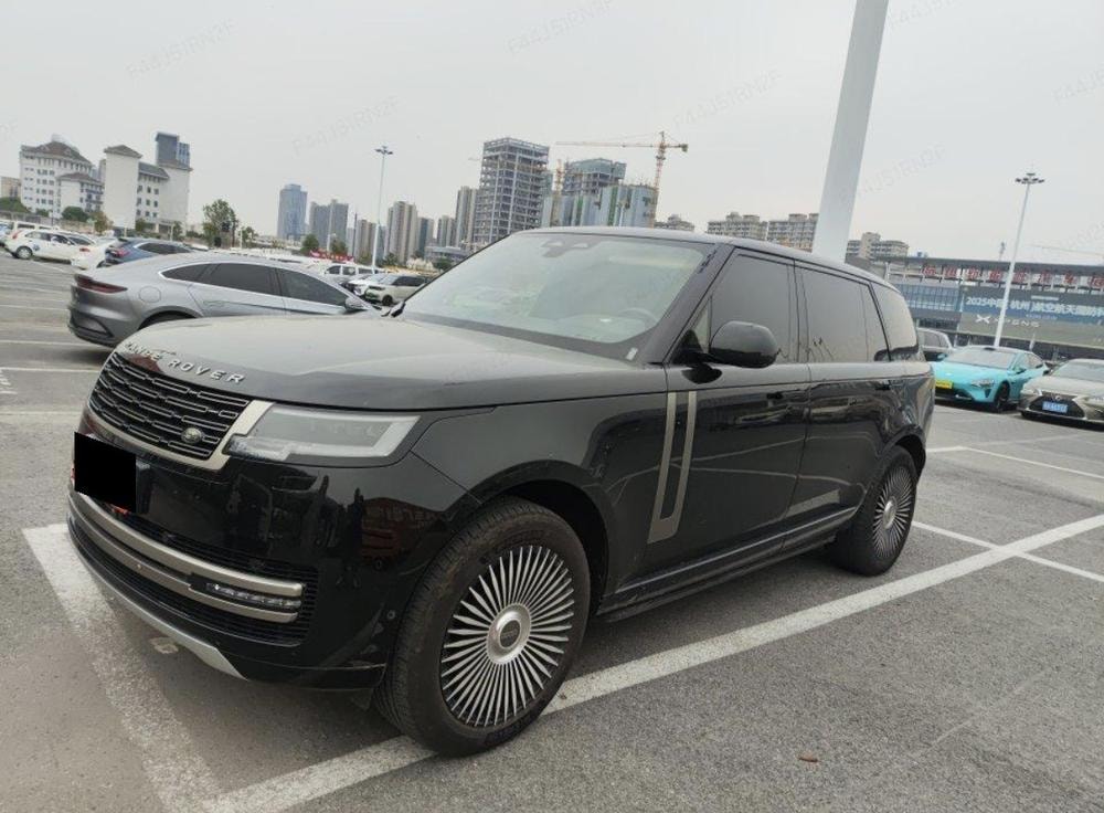 Land Rover Range Rover 2024 — фото автомобиля 1