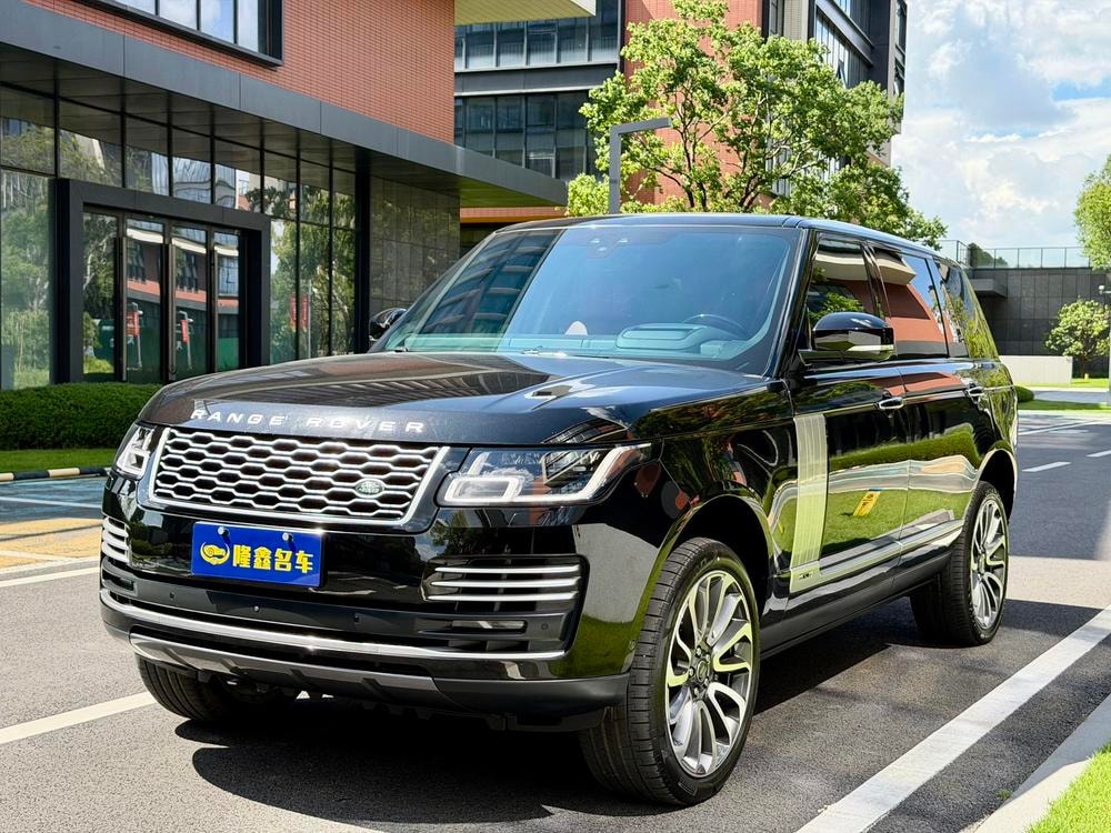 Land Rover Range Rover 2022 — фото автомобиля 1