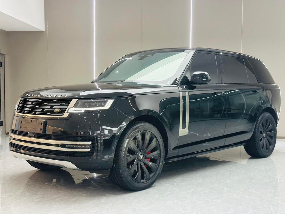 Land Rover Range Rover 2025 — фото автомобиля 1