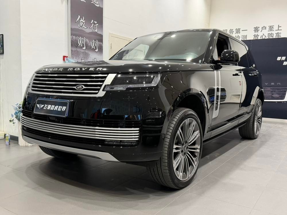 Land Rover Range Rover 2025 — фото автомобиля