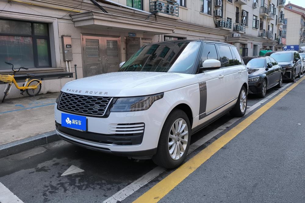 Land Rover Range Rover 2018 — фото автомобиля