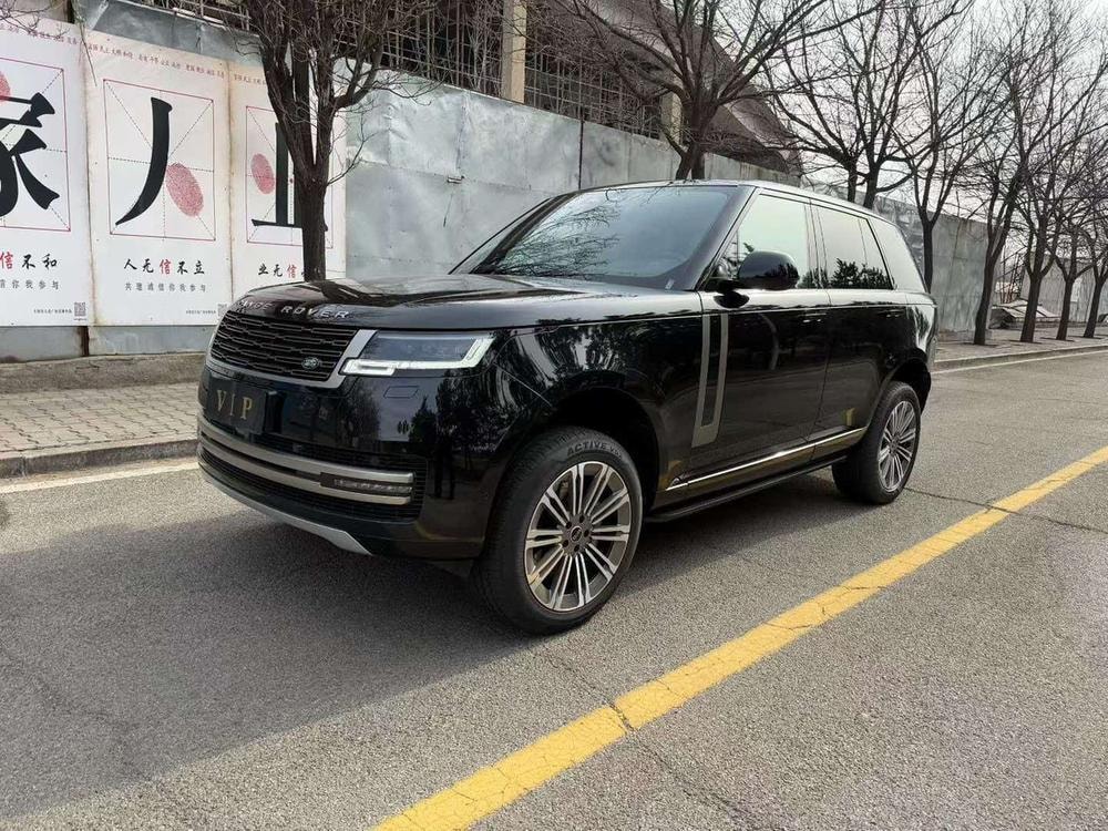 Land Rover Range Rover 2024 — фото автомобиля