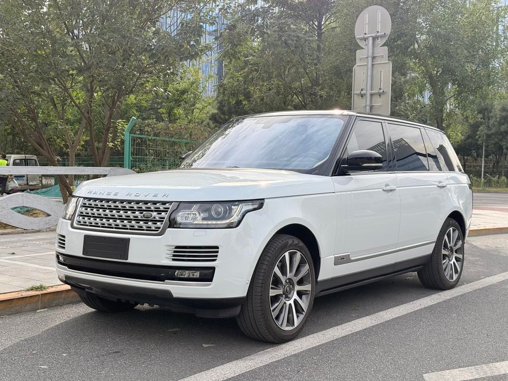Land Rover Range Rover 2015 — фото автомобиля