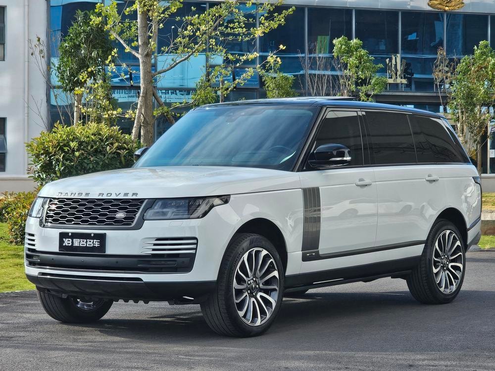 Land Rover Range Rover 2021 — фото автомобиля