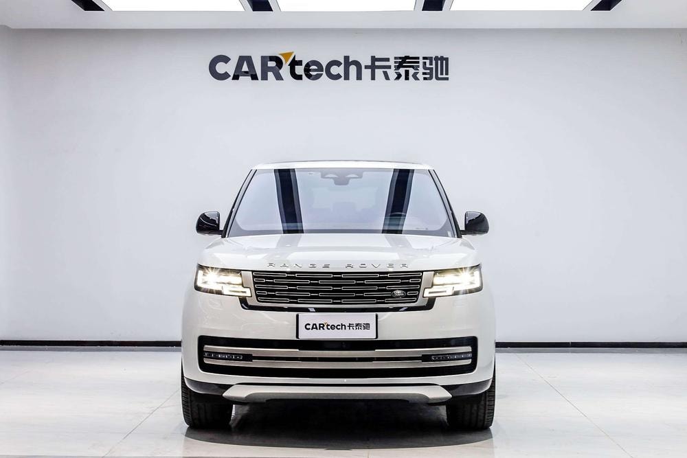 Land Rover Range Rover 2023 — фото автомобиля