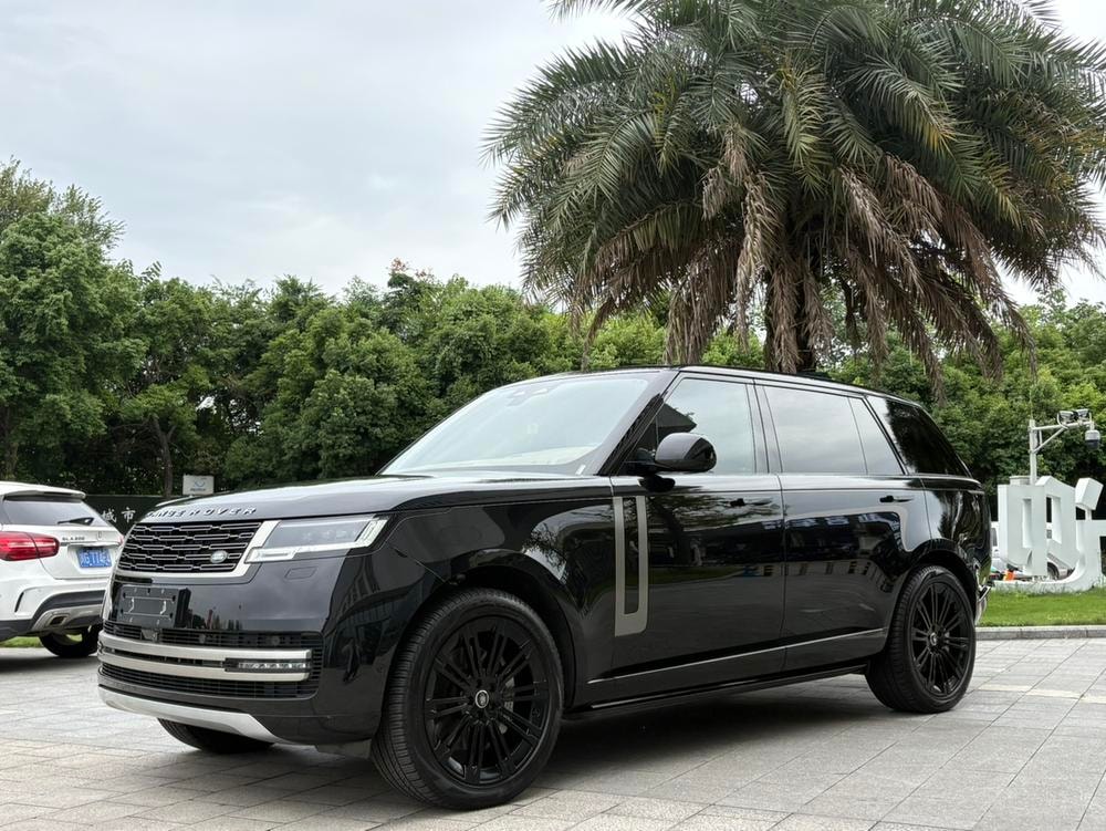 Land Rover Range Rover 2025 — фото автомобиля
