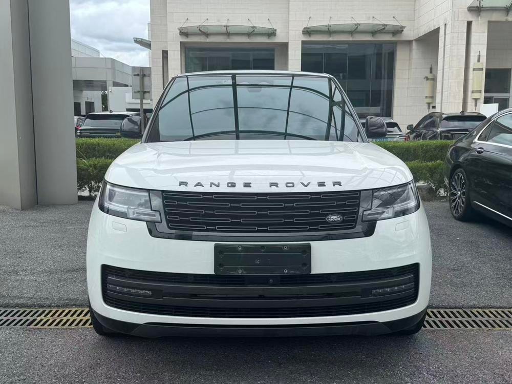 Land Rover Range Rover 2023 — фото автомобиля