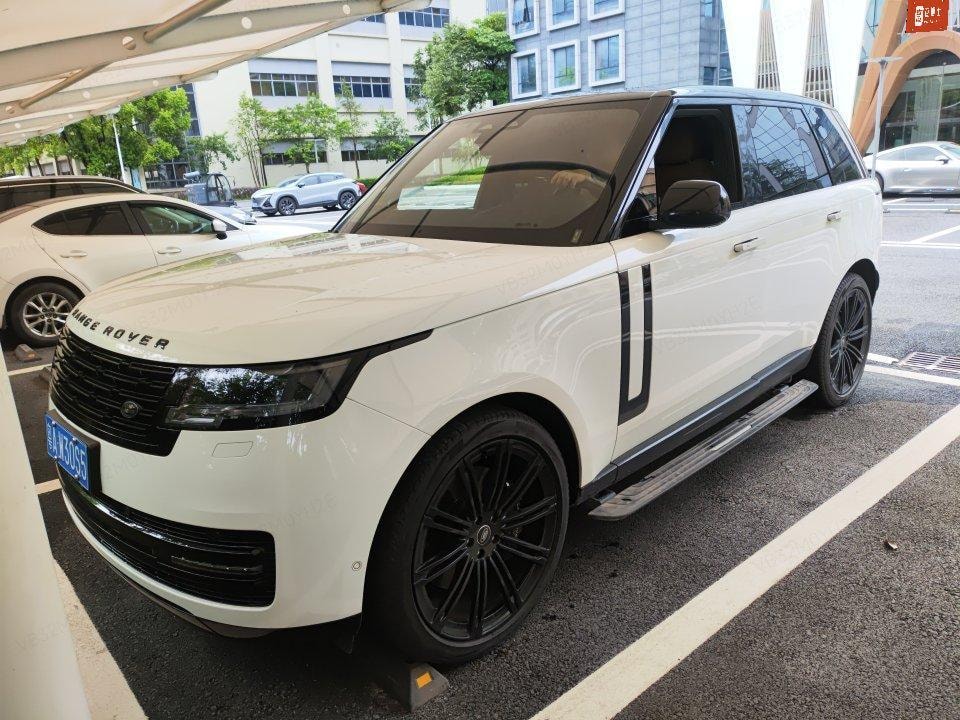 Land Rover Range Rover 2023 — фото автомобиля