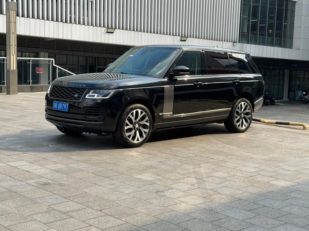 Land Rover Range Rover 2021 — фото автомобиля