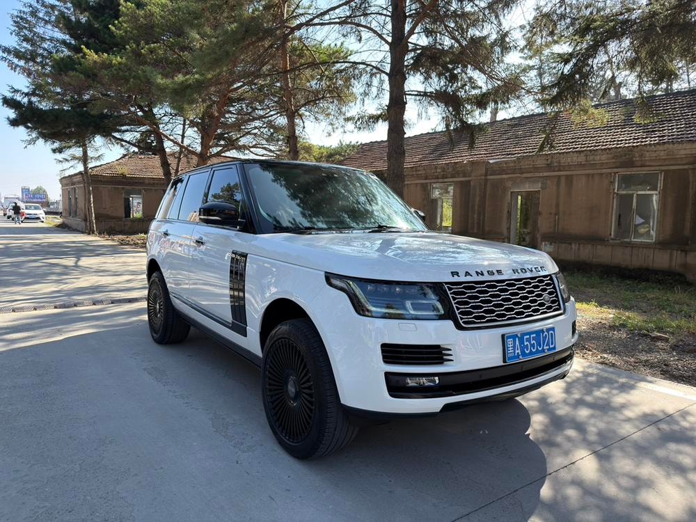 Land Rover Range Rover 2017 — фото автомобиля