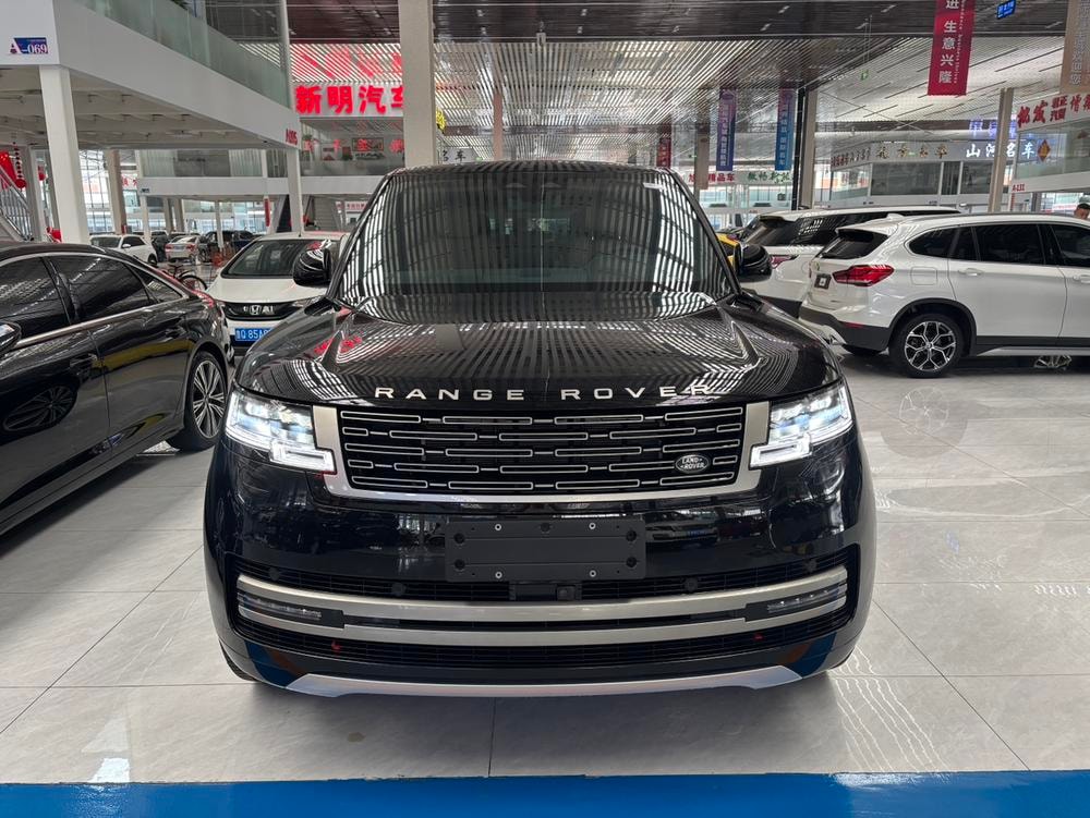 Land Rover Range Rover 2025 — фото автомобиля 1