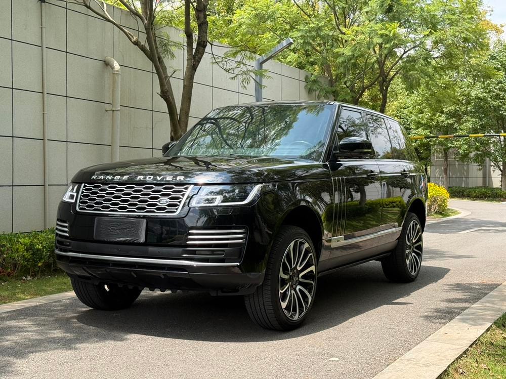 Land Rover Range Rover 2016 — фото автомобиля 1