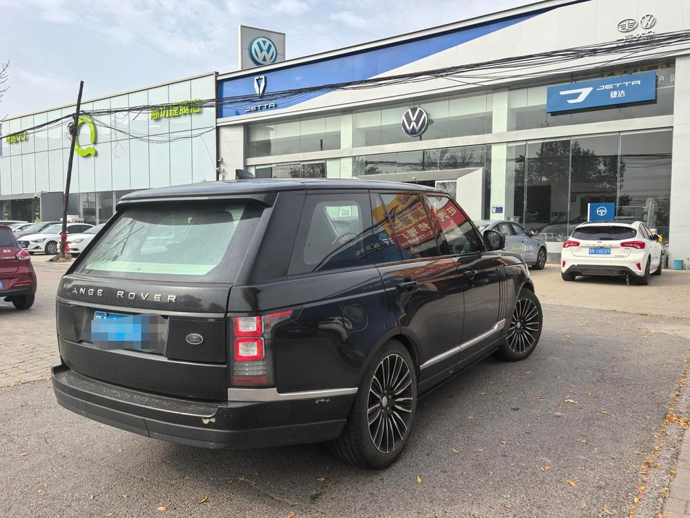 Land Rover Range Rover 2017 — фото автомобиля 1