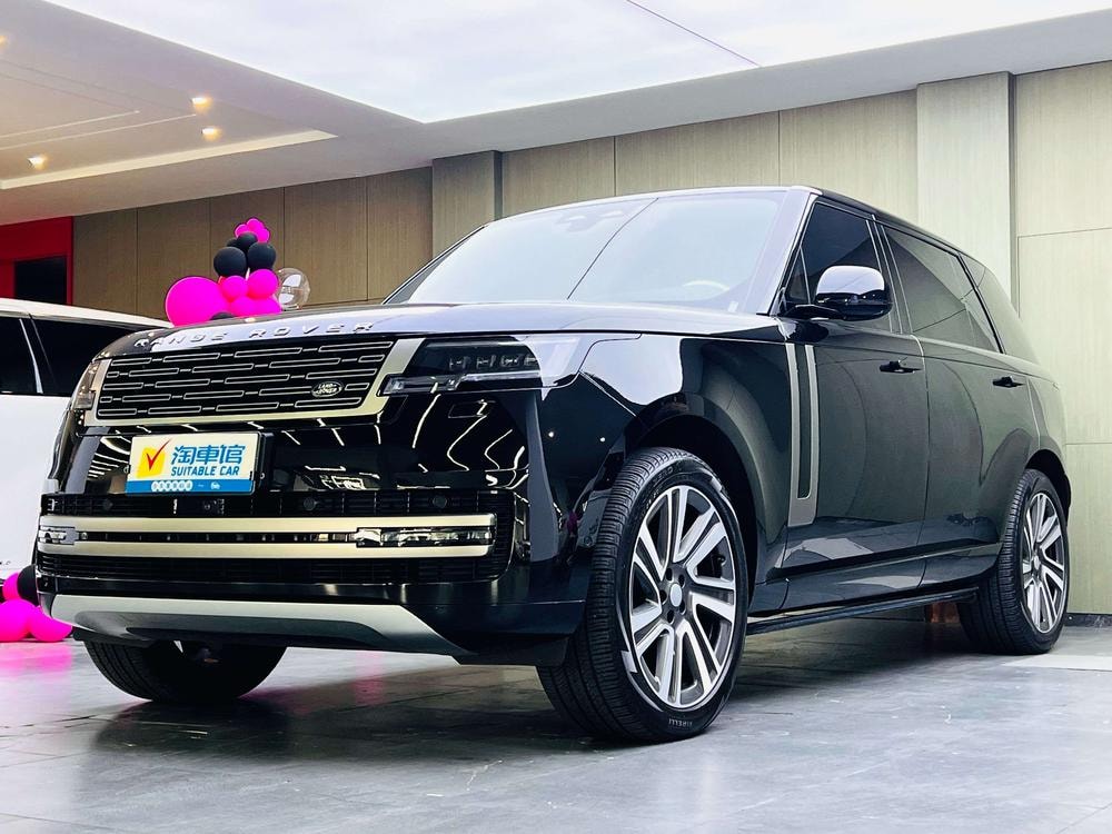 Land Rover Range Rover 2023 — фото автомобиля
