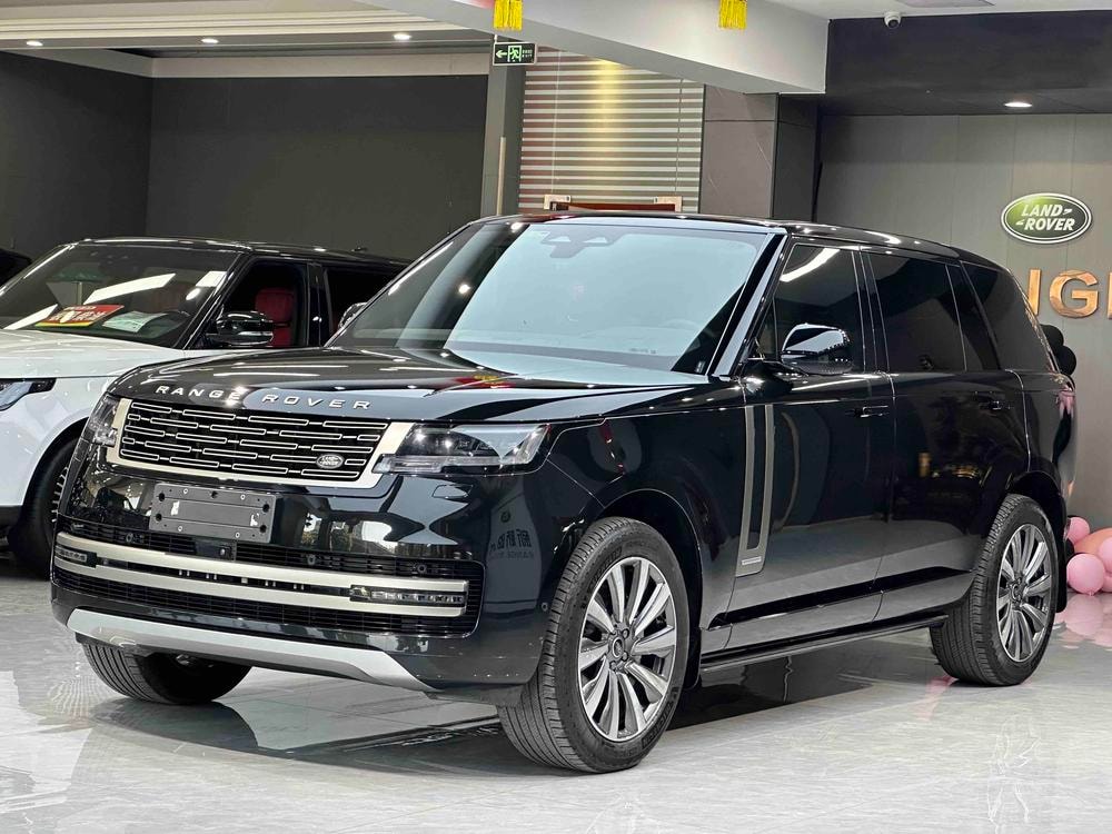 Land Rover Range Rover 2023 — фото автомобиля