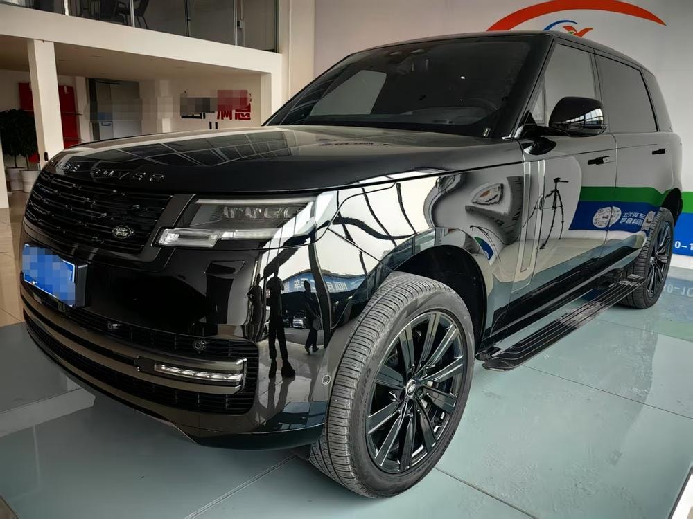 Land Rover Range Rover 2023 — фото автомобиля 1