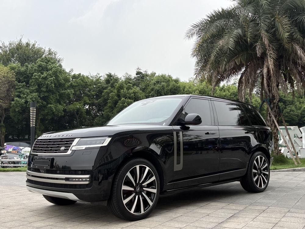 Land Rover Range Rover 2024 — фото автомобиля 1