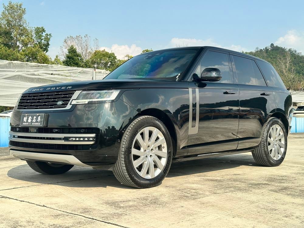 Land Rover Range Rover 2024 — фото автомобиля 1